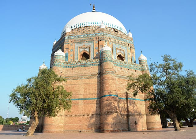 Ship Car To Multan