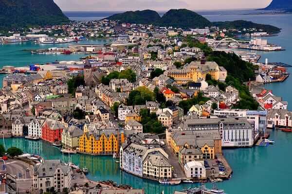 Ship Car To Alesund