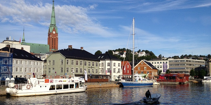 Ship Car To Arendal