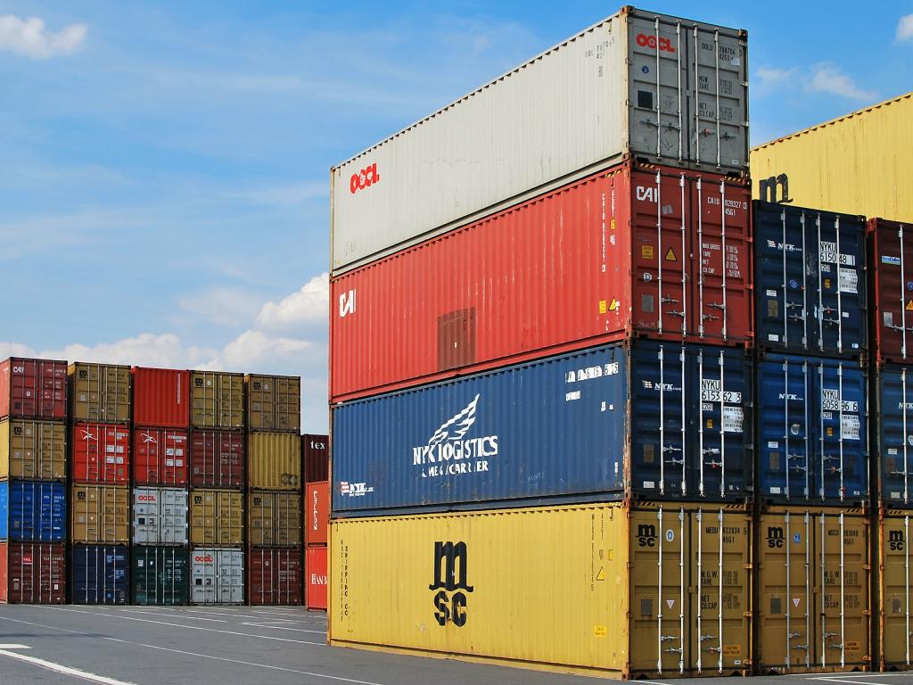Ship Freight To And From Canada