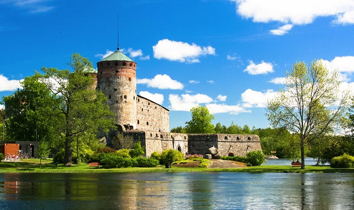 Is It Worth Buying Professional Shipping Services to Send My Car from the US to Finland?