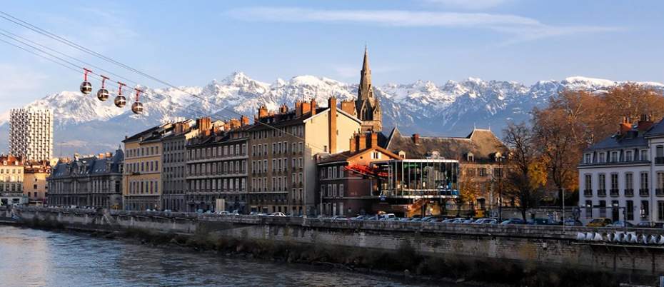 Ship Car To Grenoble