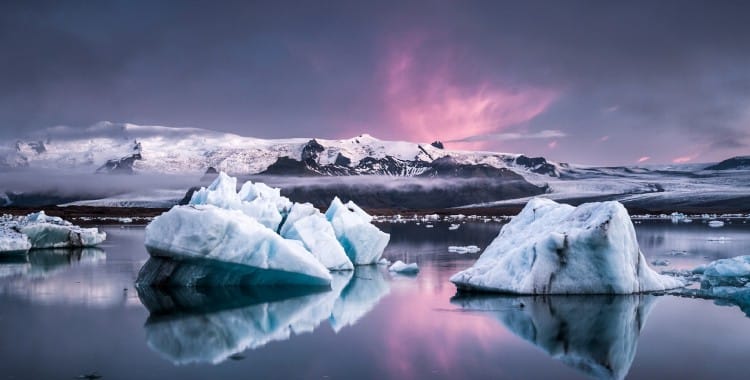 How Much Does It Cost to Ship a Car to Iceland with Enclosed Transport Services?