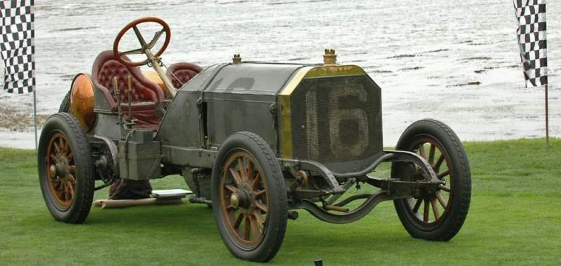 Locomobile
