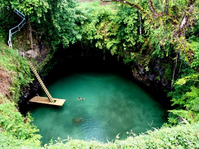 How Much Does It Cost to Use a Transport Company to Ship a Car to Samoa?