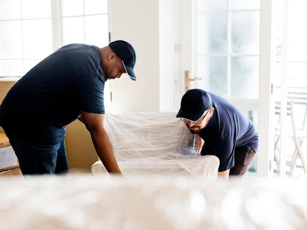 How Long Should It Take Your Mover To Unload Your Furniture?