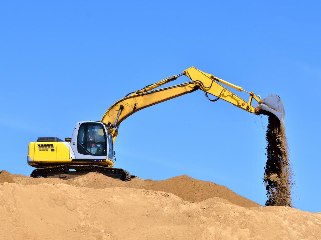 Caterpillar Heavy Equipment Shipping & Hauling