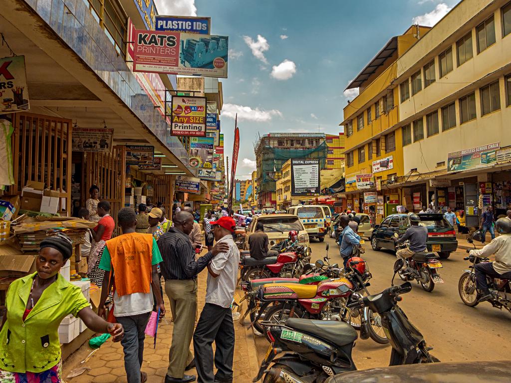 How Much Does It Cost to Ship a Car to Uganda through RO/RO Transport Services?