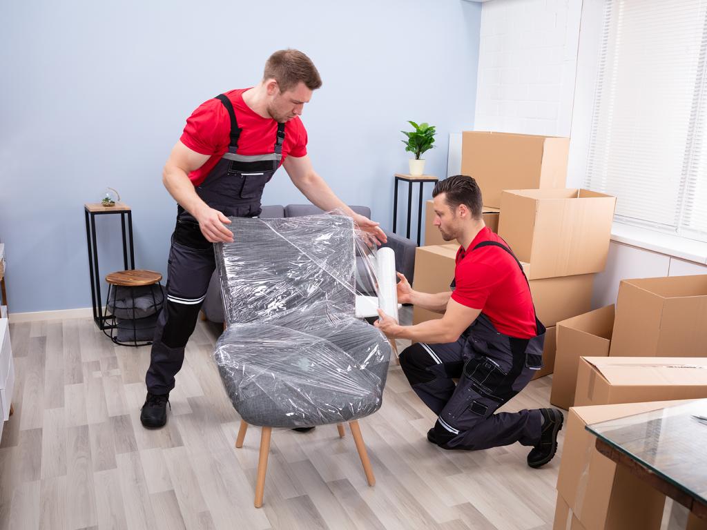 Should You Supervise Your Mover As They Pack Up Your Stuff?