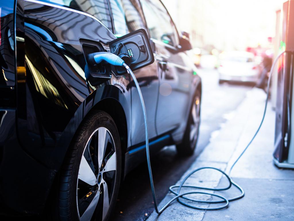 Global Electric Vehicle Sales In 2017 And 2018 – An Overview Of EV And PHEV Growth