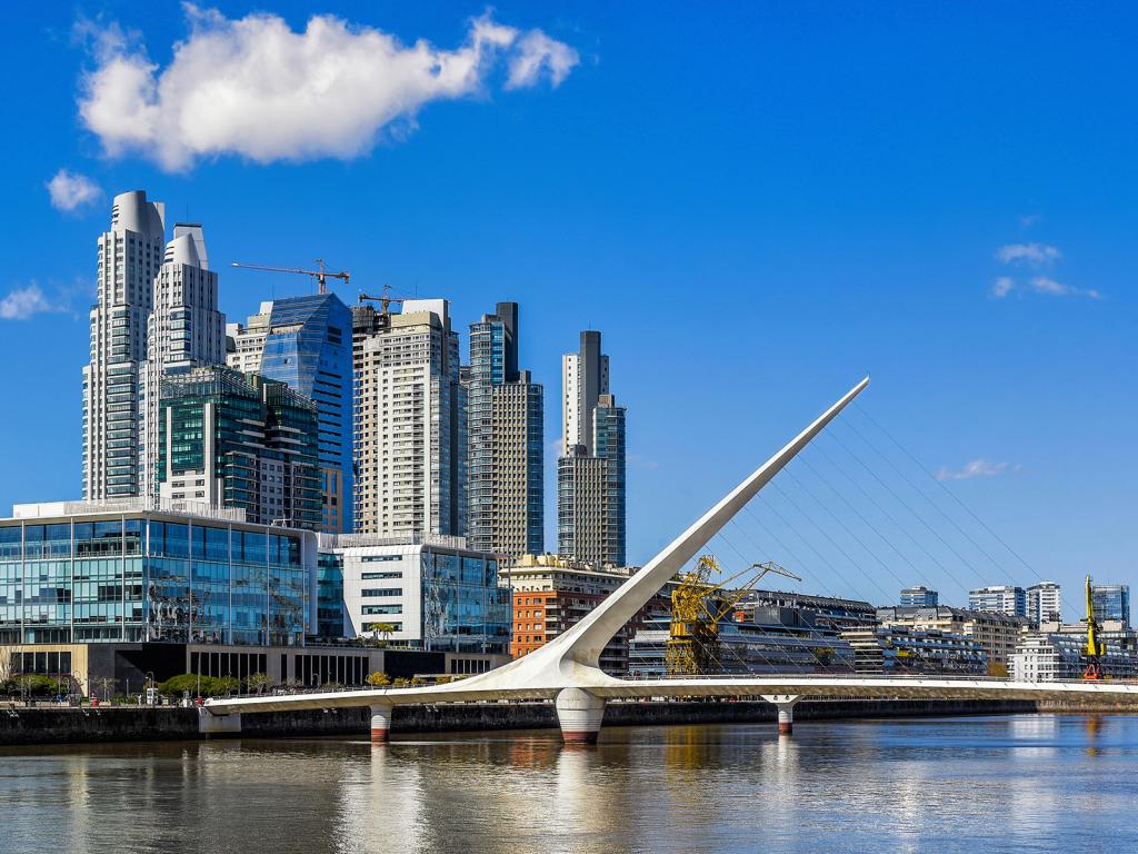About the Import Duties and Restrictions for Shipping a Car from the USA to Argentina