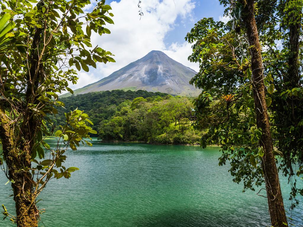 Is Shipping a Car to Costa Rica from Miami Worth the Cost?