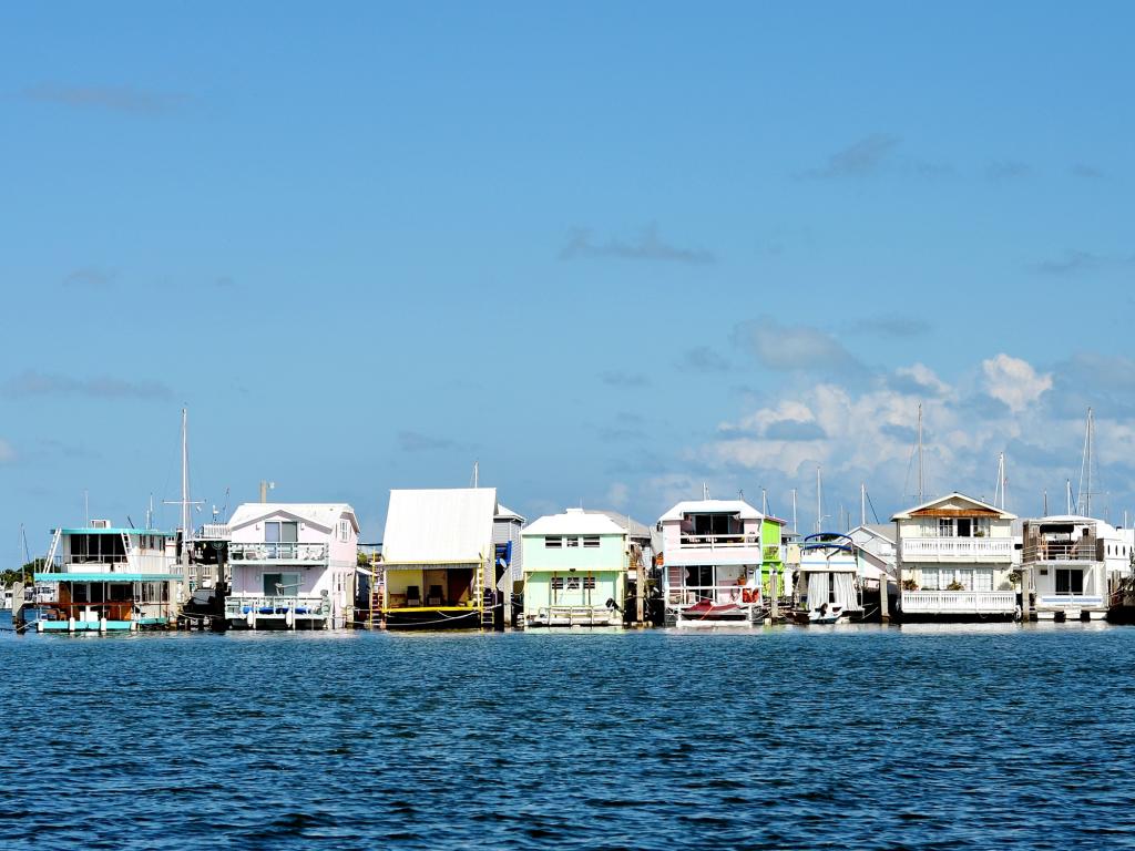 What Does It Cost to Ship a Houseboat?